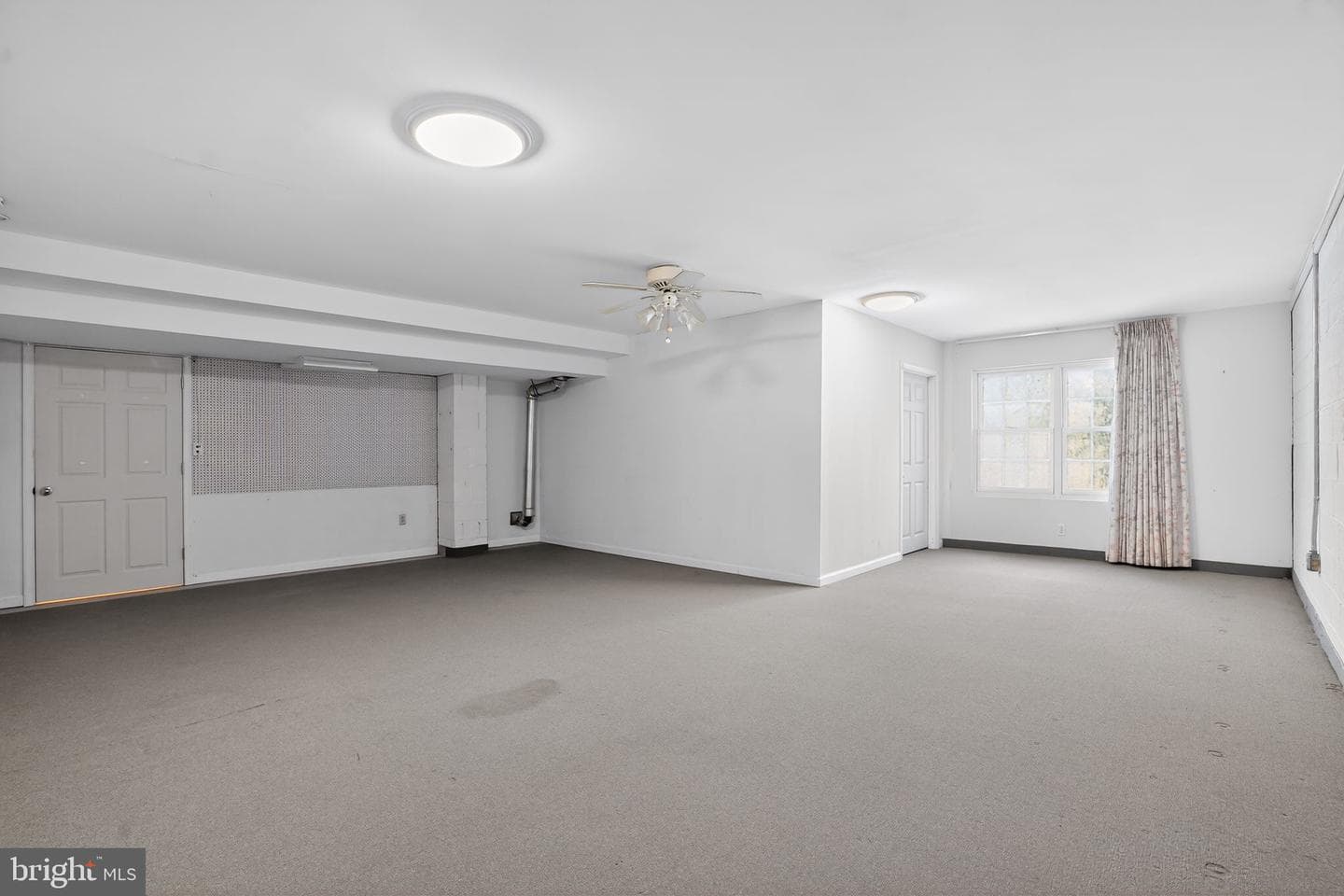 202 Nottingham Court #202 photo 27