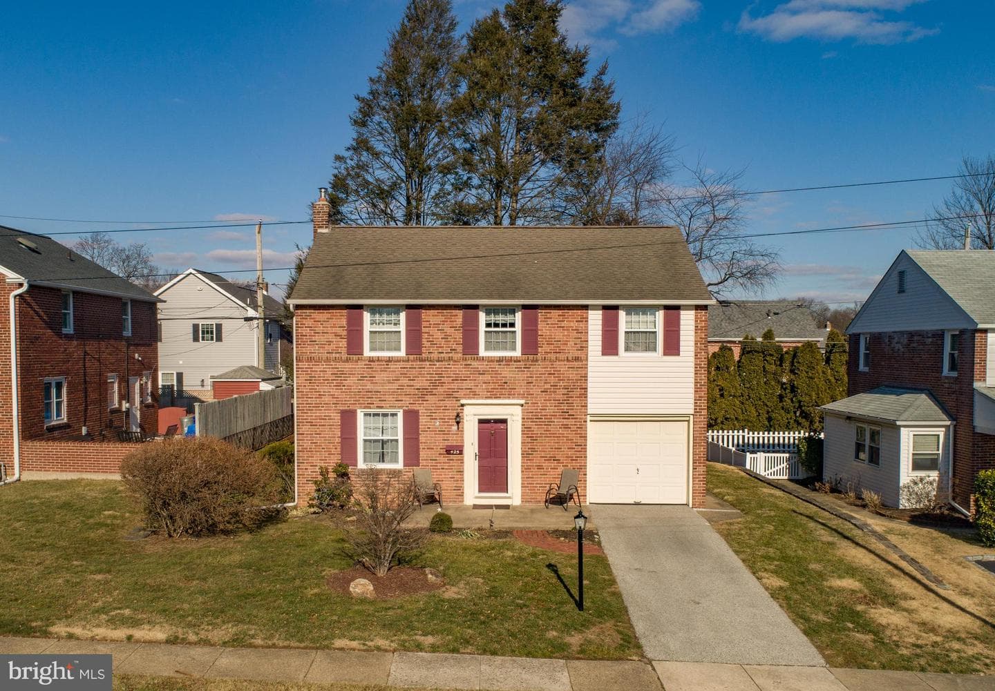 425 Harrington Road photo 2