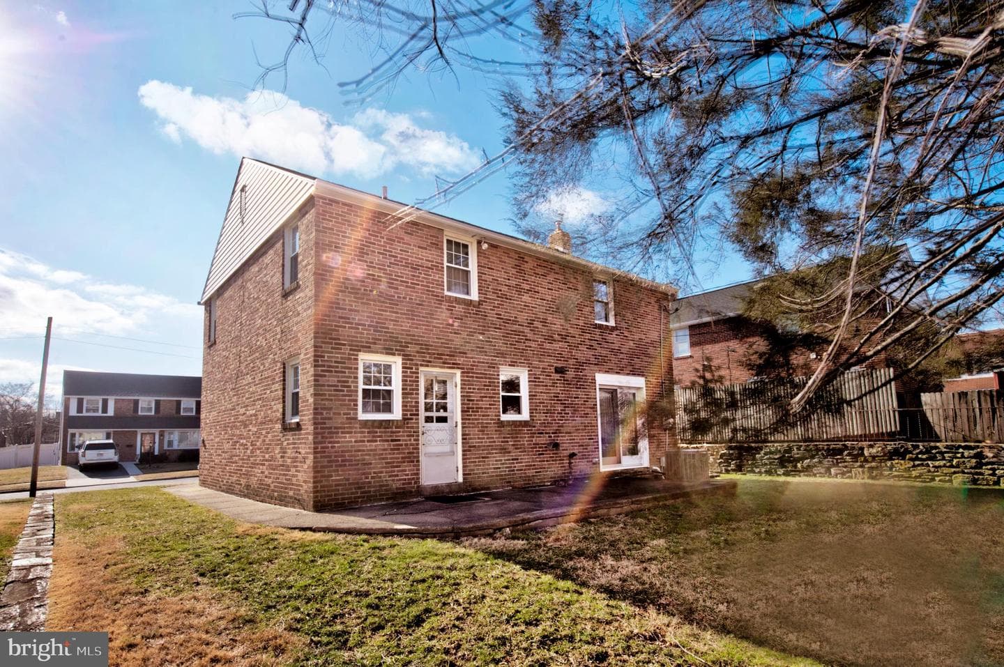 425 Harrington Road photo 3