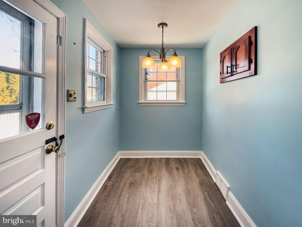 425 Harrington Road photo 9