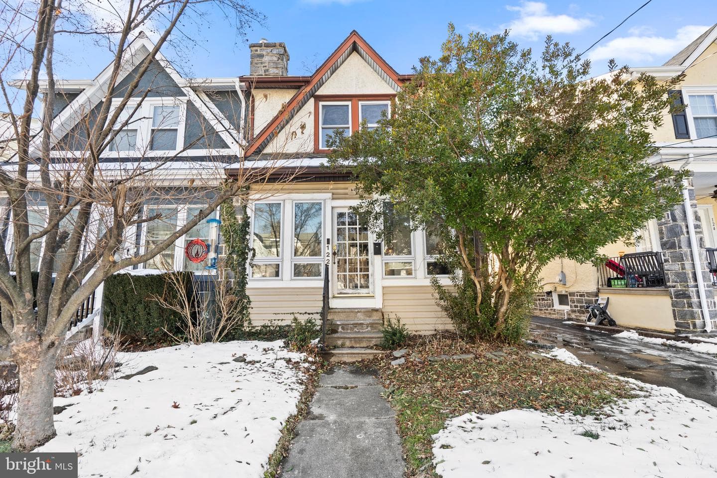 122 Wilson Avenue photo 1