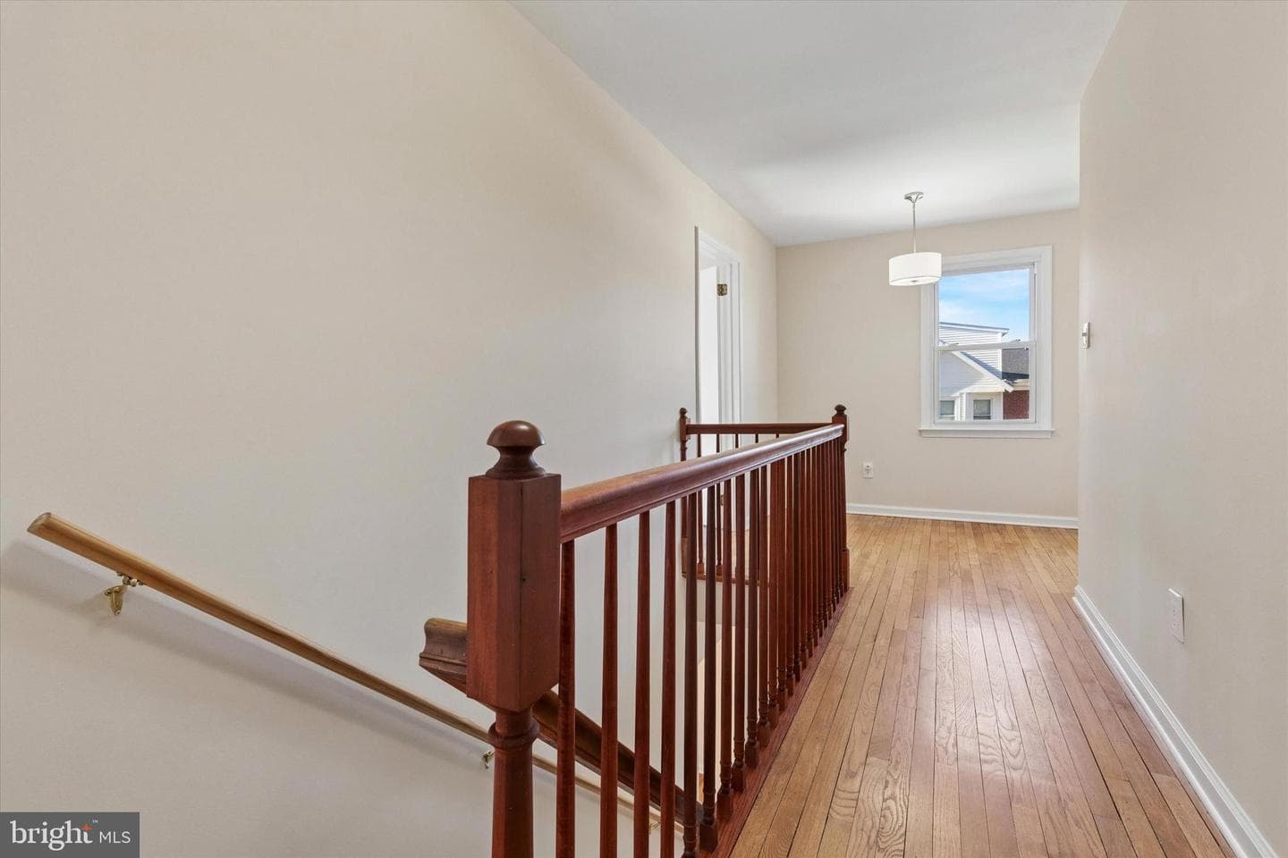 856 Martin Avenue photo 15