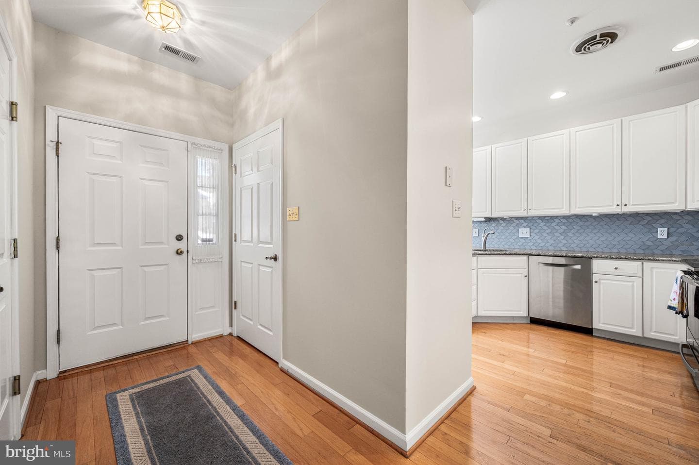 1291 Country Club Drive photo 4
