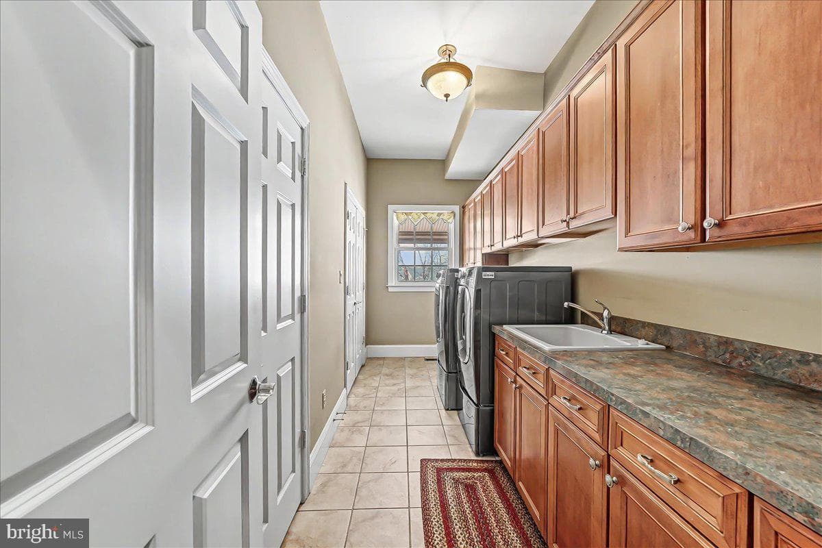 411 Webb Road photo 31