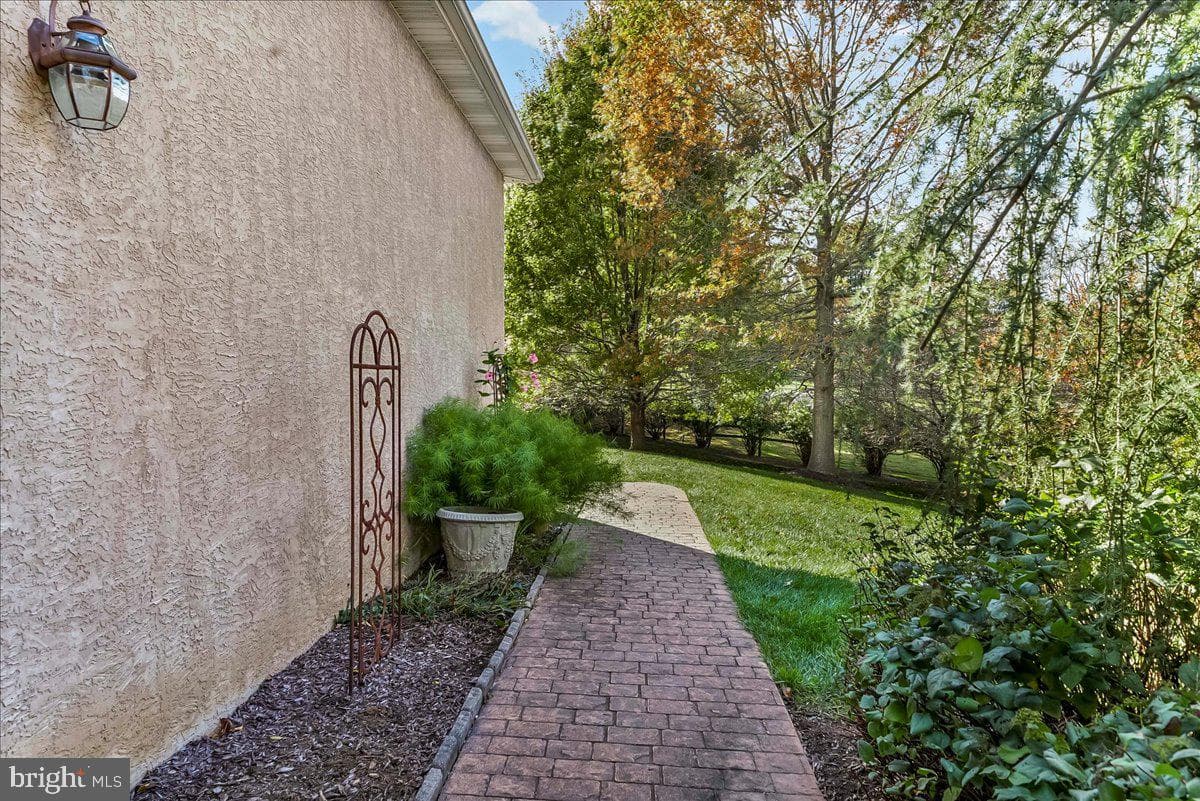 411 Webb Road photo 62