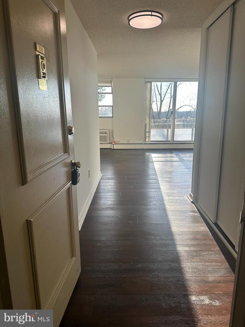 1030 E Lancaster Avenue #708 photo 2