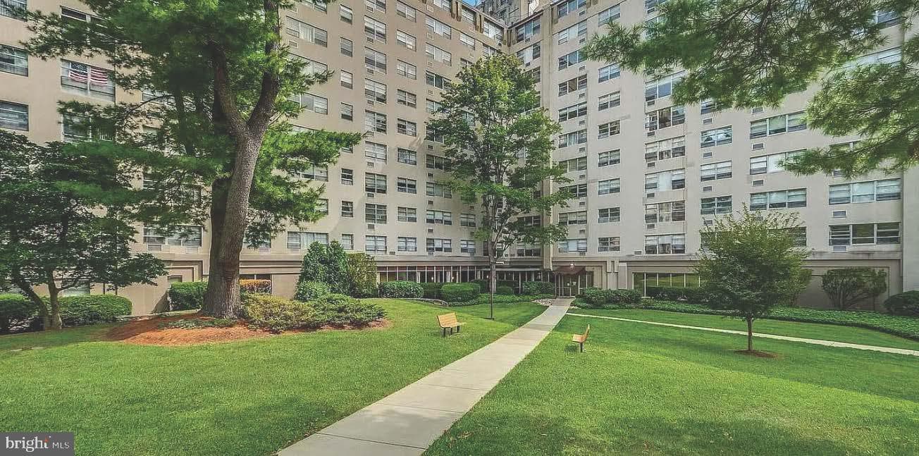 1030 E Lancaster Avenue #708 photo 23