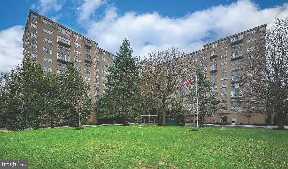 1030 E Lancaster Avenue #708 photo 24