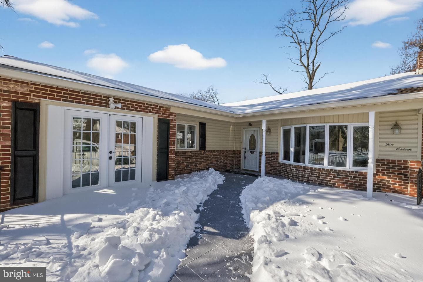 516 Beatty Road photo 3