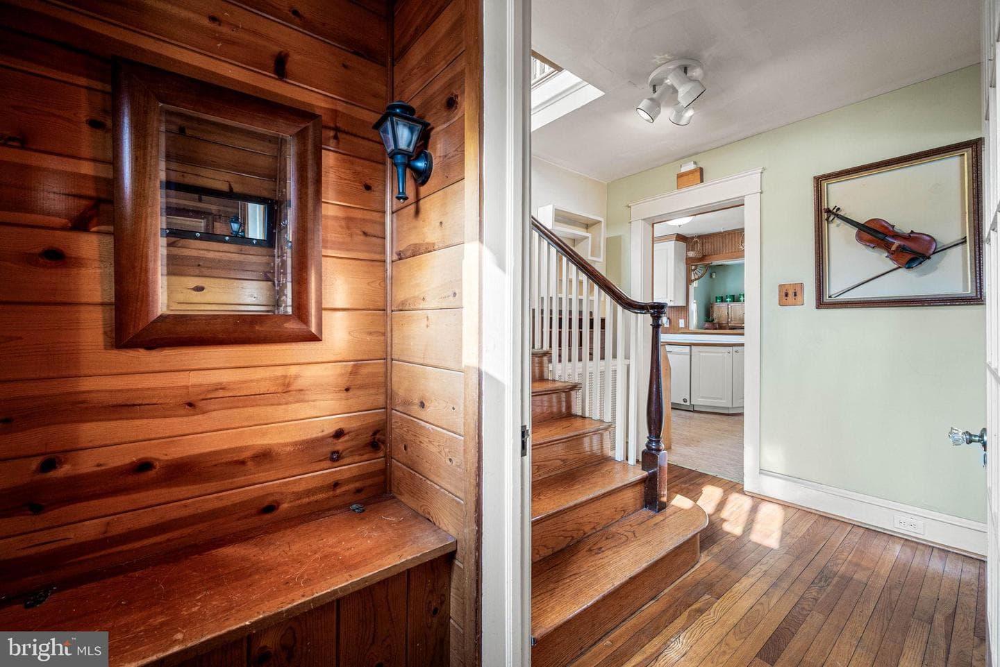 405 Tasker Street photo 10