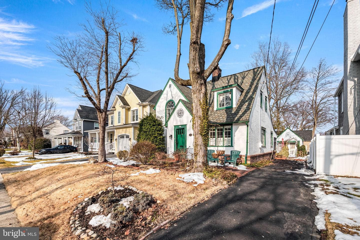 405 Tasker Street photo 2