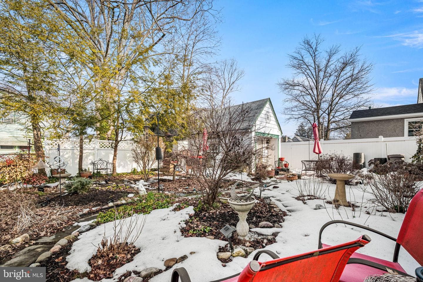 405 Tasker Street photo 22