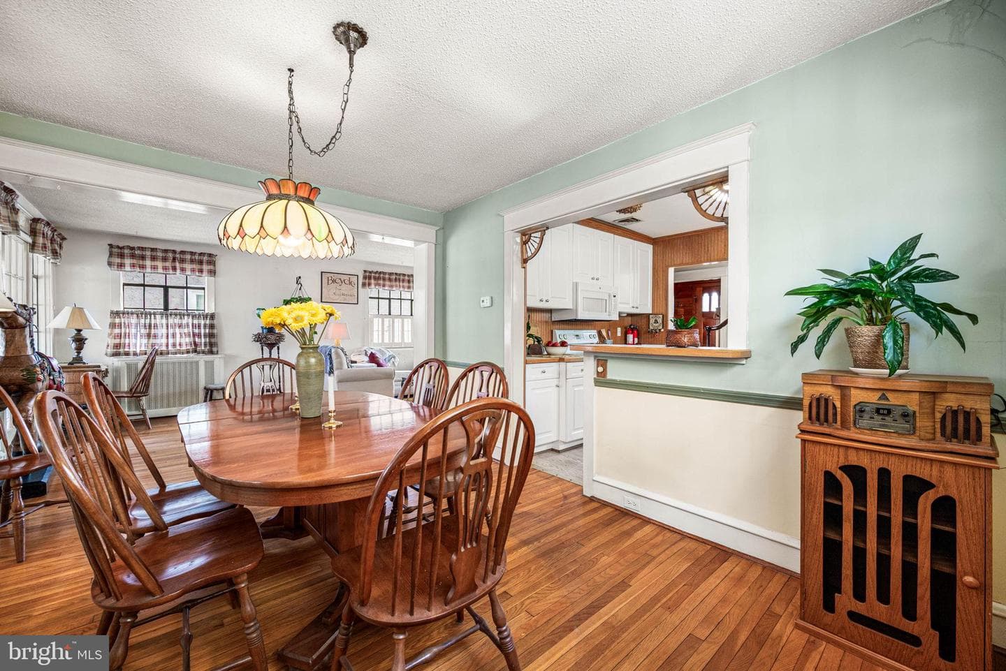 405 Tasker Street photo 6