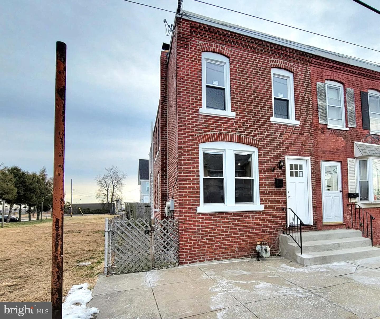 17 W 2nd Street photo 2