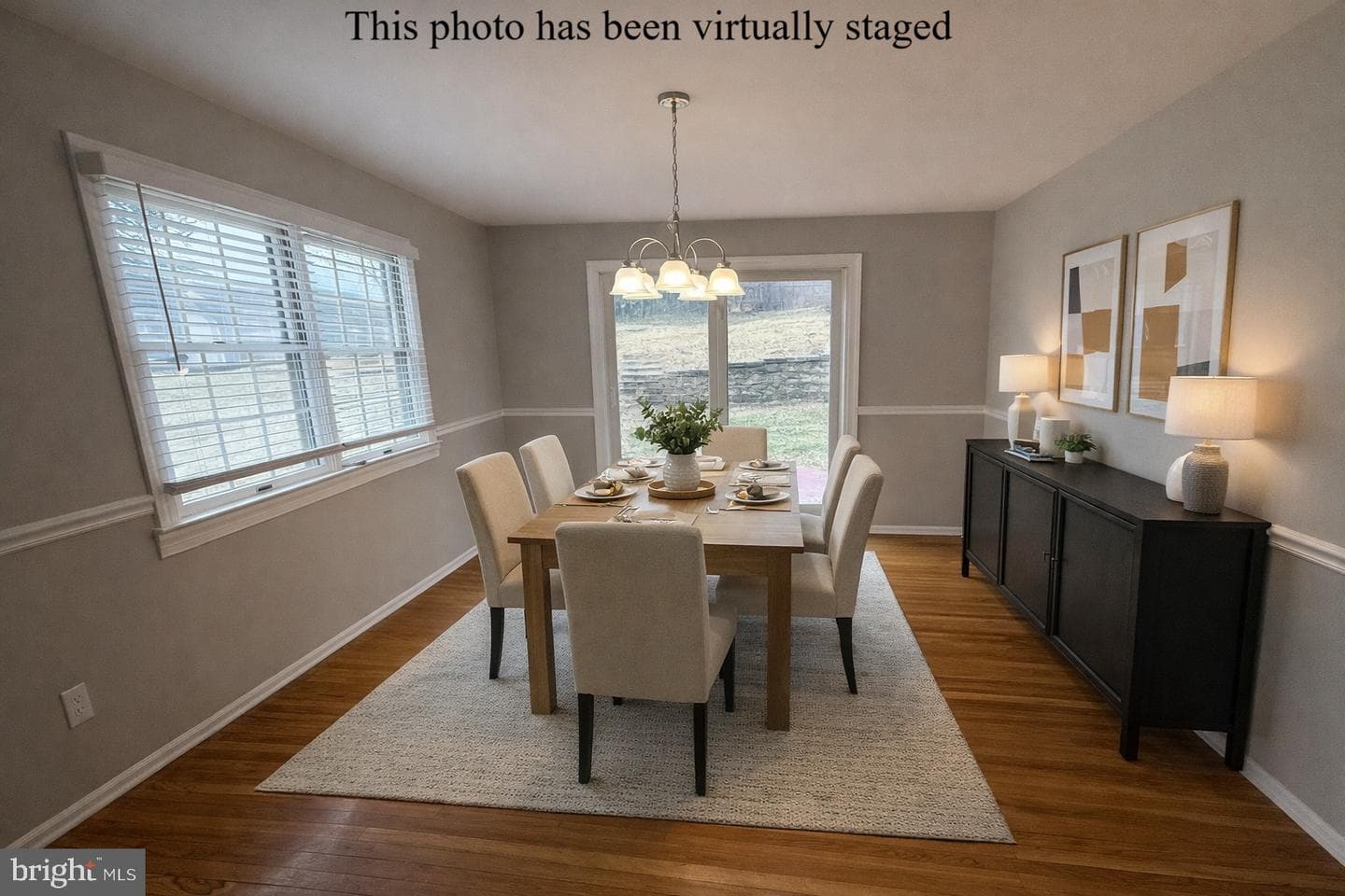 745 Windsor Place photo 6