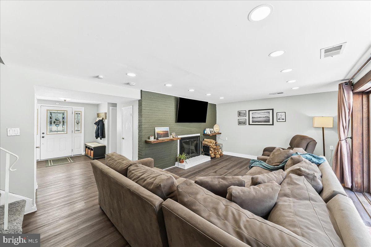 70 Weathervane Road photo 15
