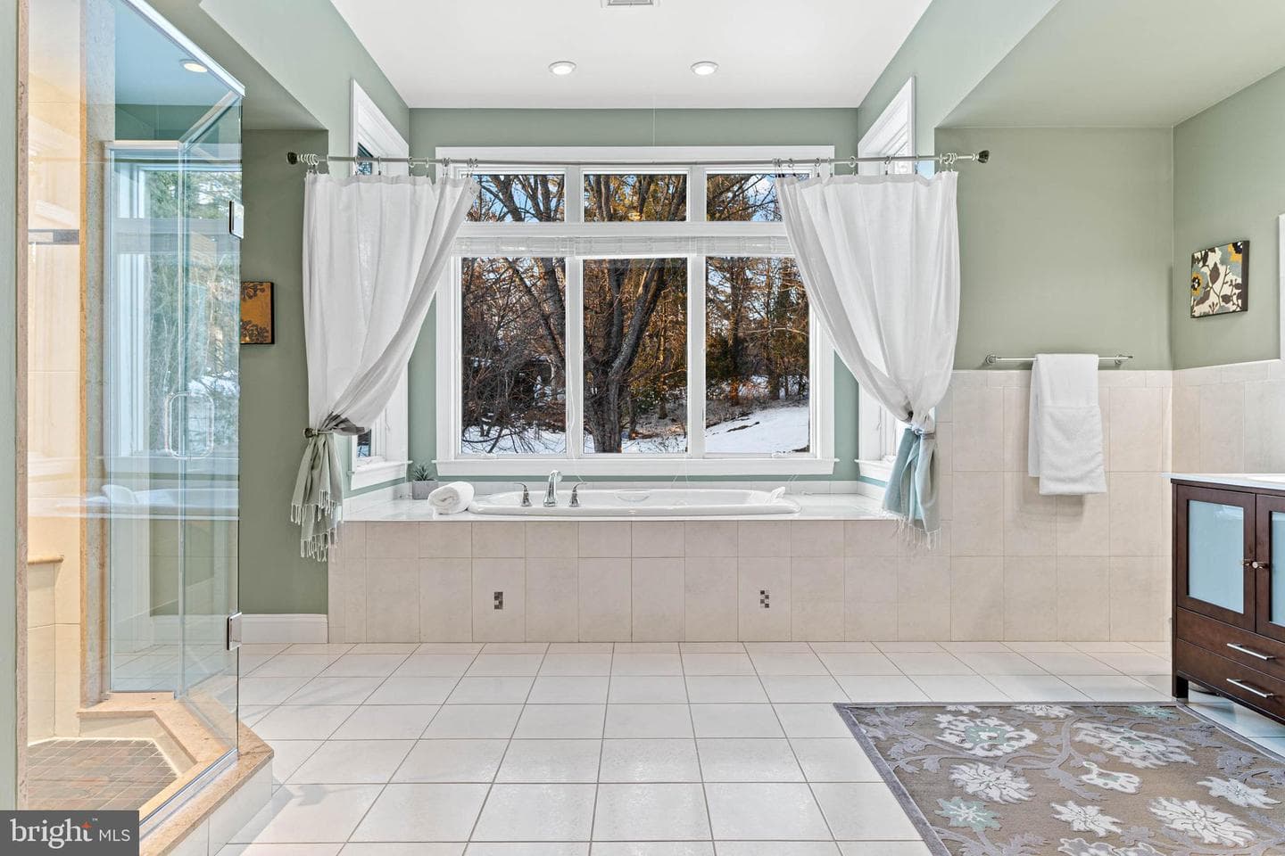 541 Atterbury photo 21