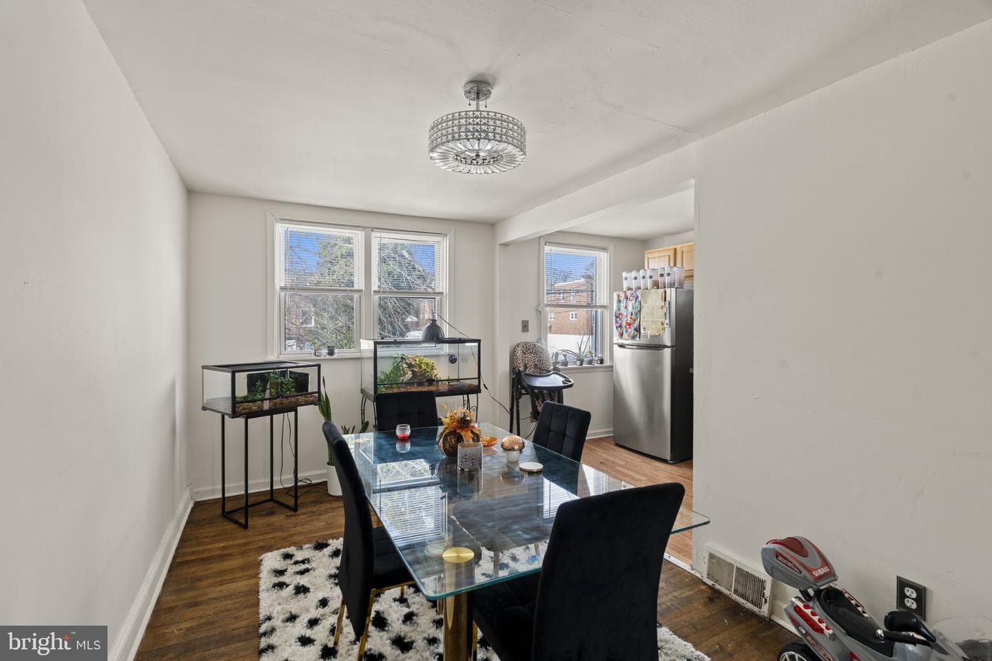 200 W 21st Street photo 7