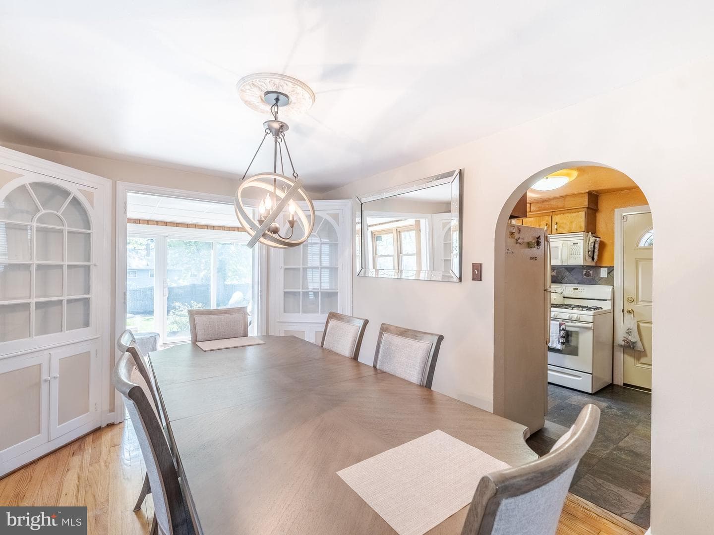 160 W Essex Avenue photo 16