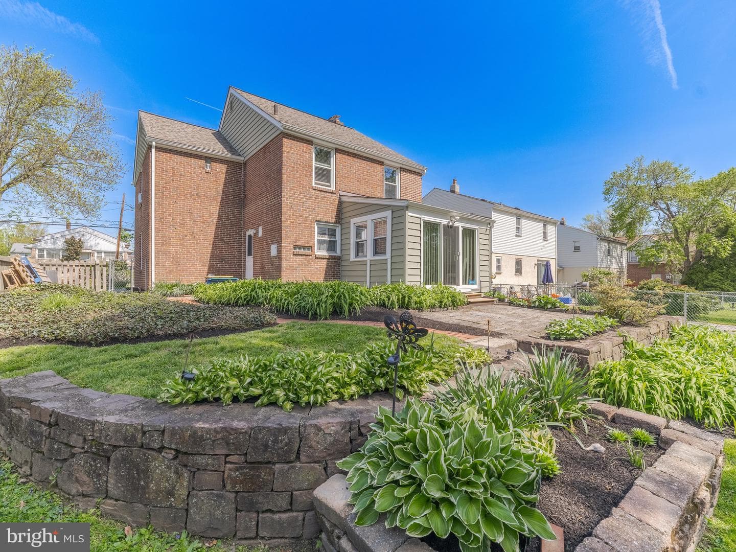 160 W Essex Avenue photo 7