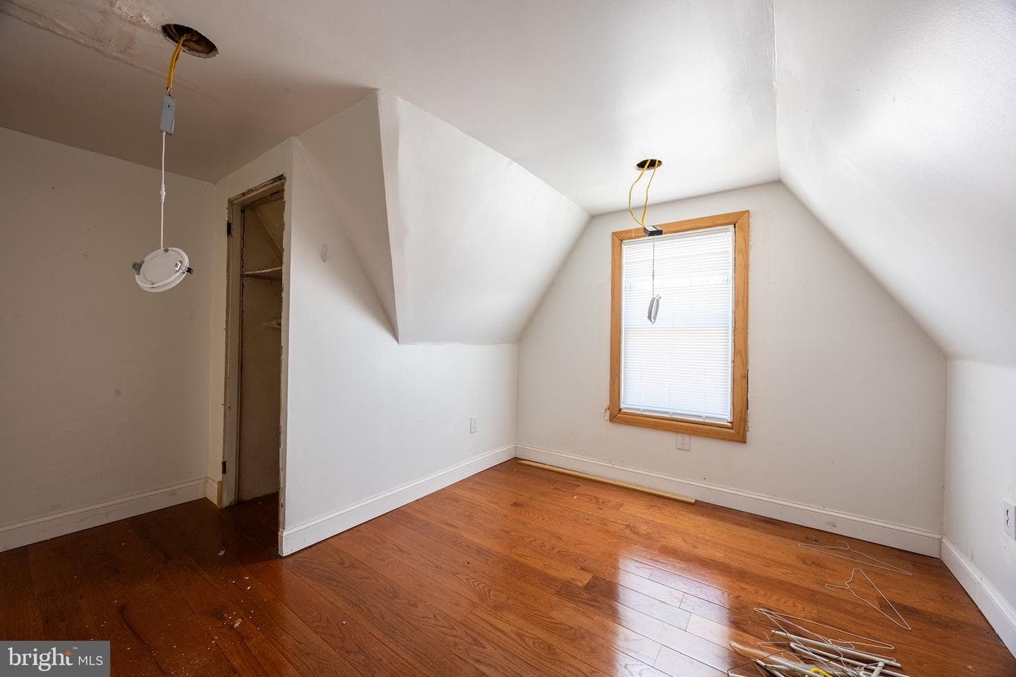 217 Sharon Avenue photo 15