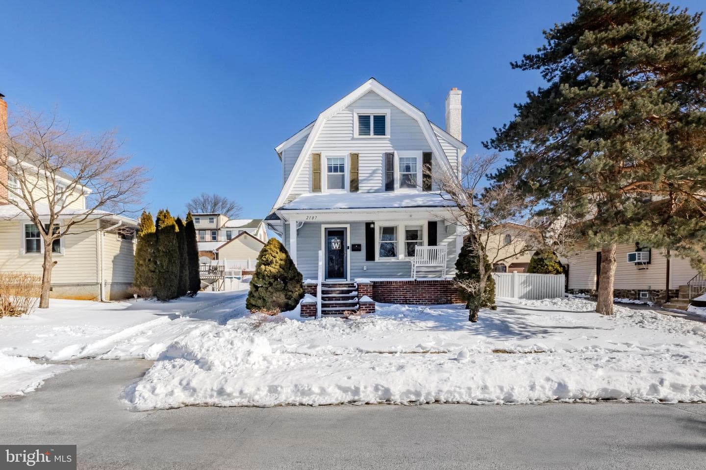 2107 Belvedere Avenue photo 1