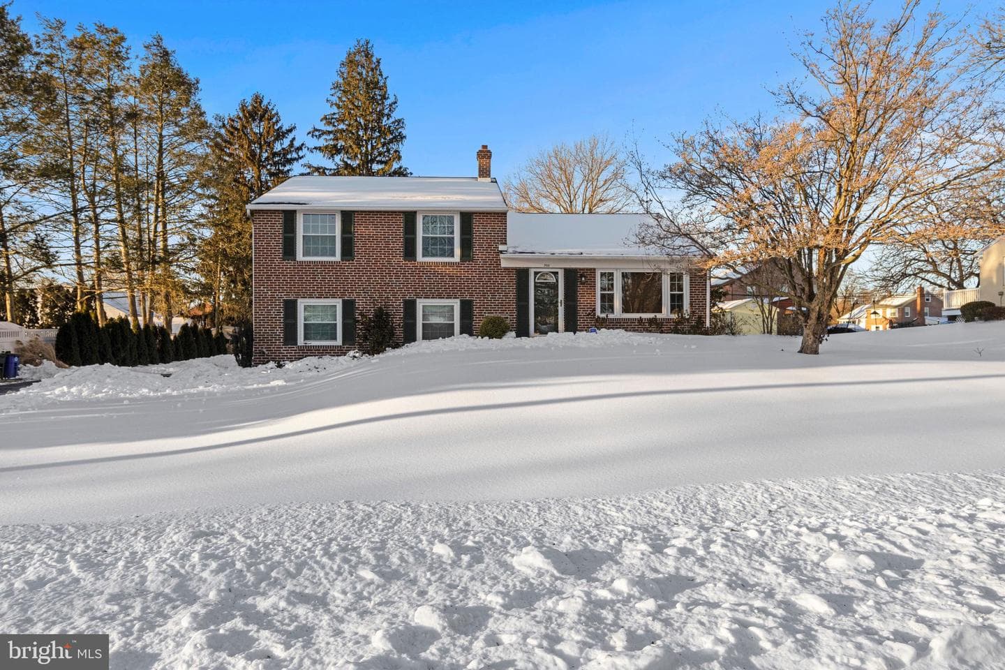 302 Governors Drive photo 1