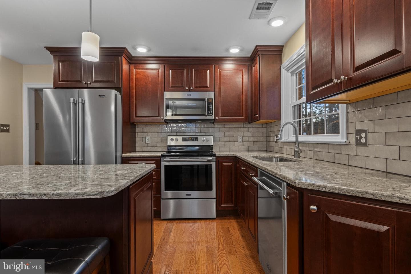 302 Governors Drive photo 13
