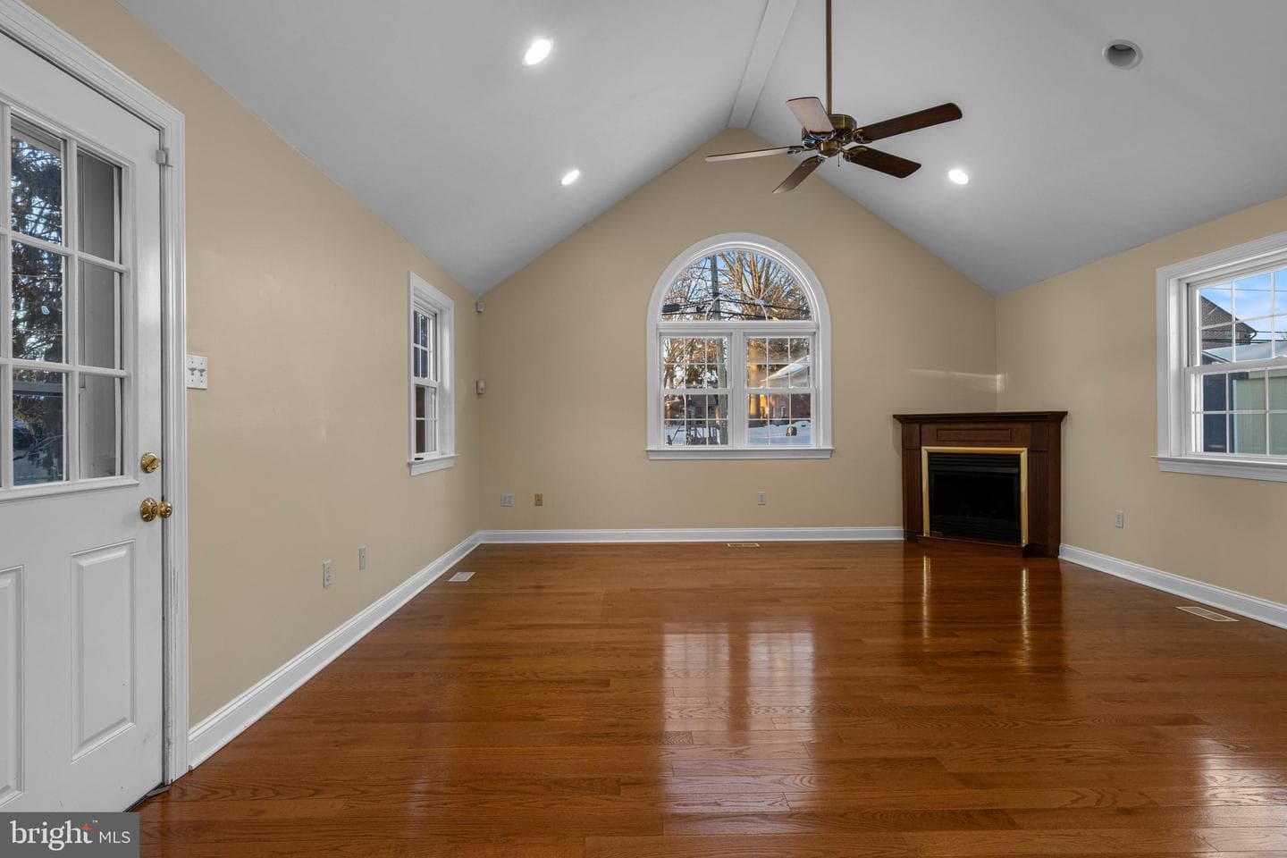 302 Governors Drive photo 16