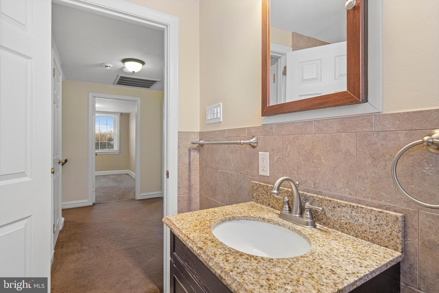 302 Governors Drive photo 31