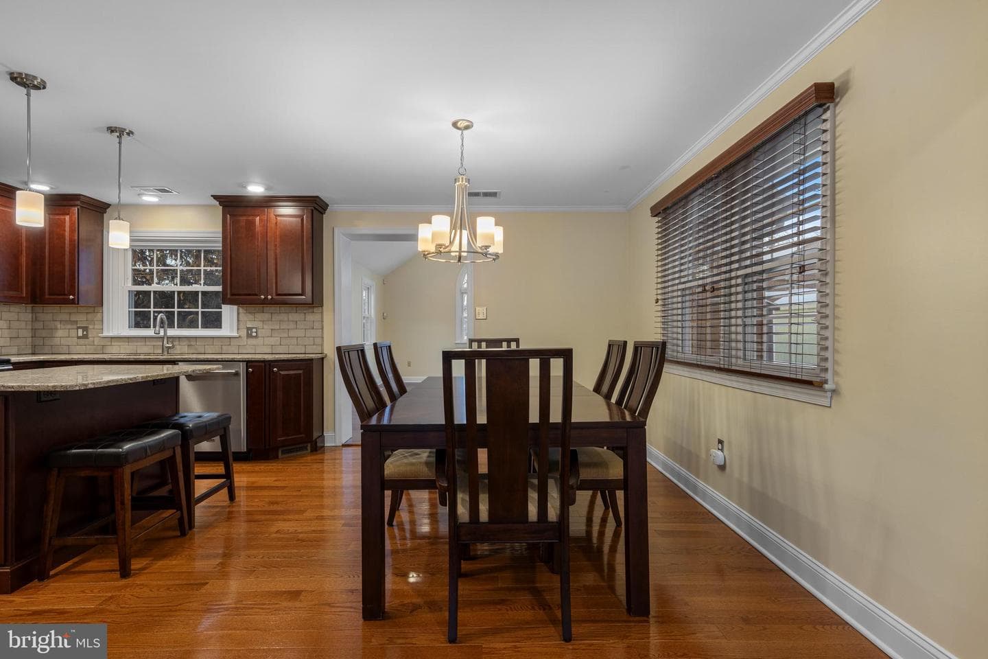 302 Governors Drive photo 5