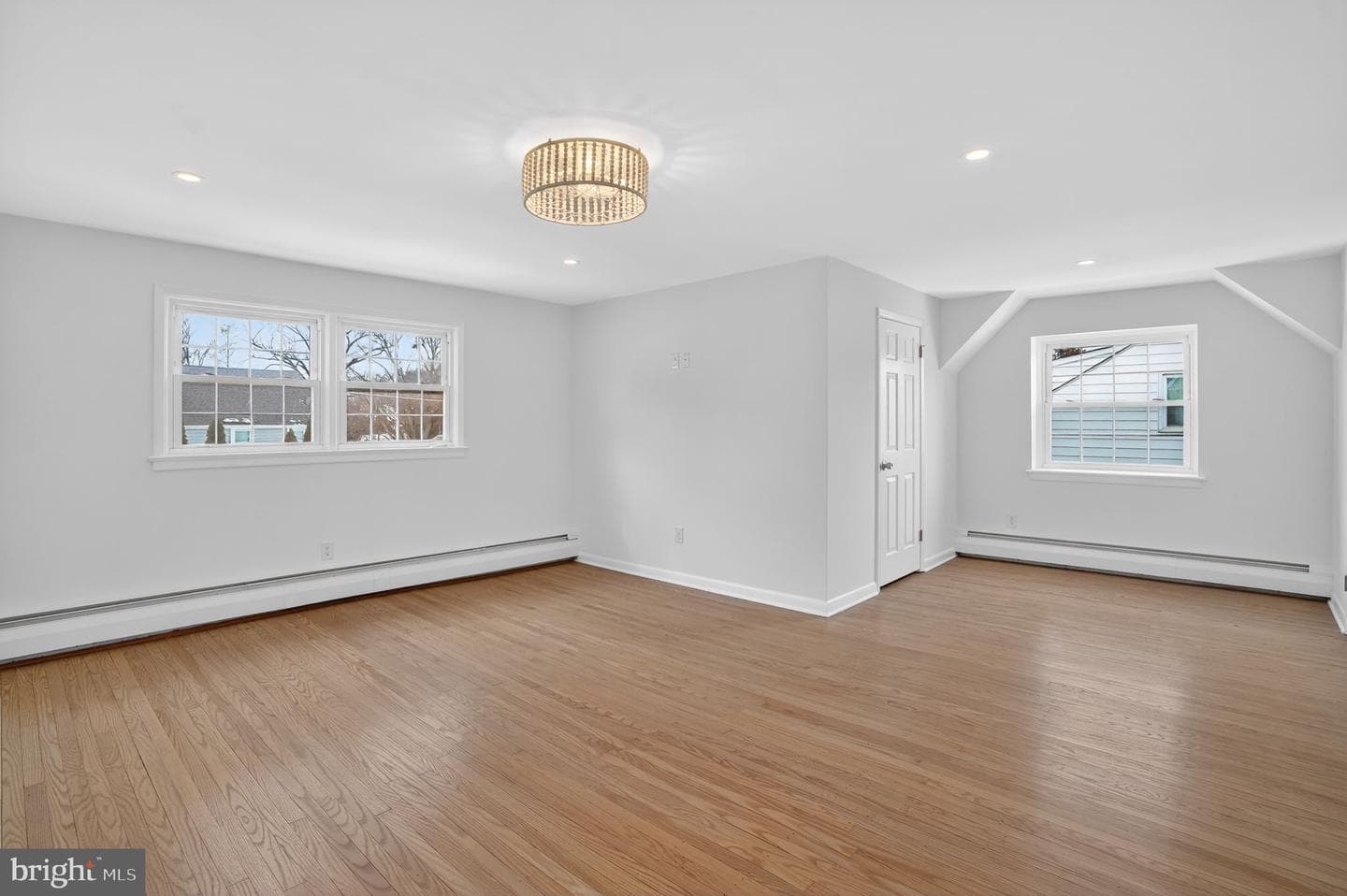 208 N Morgan Avenue photo 20