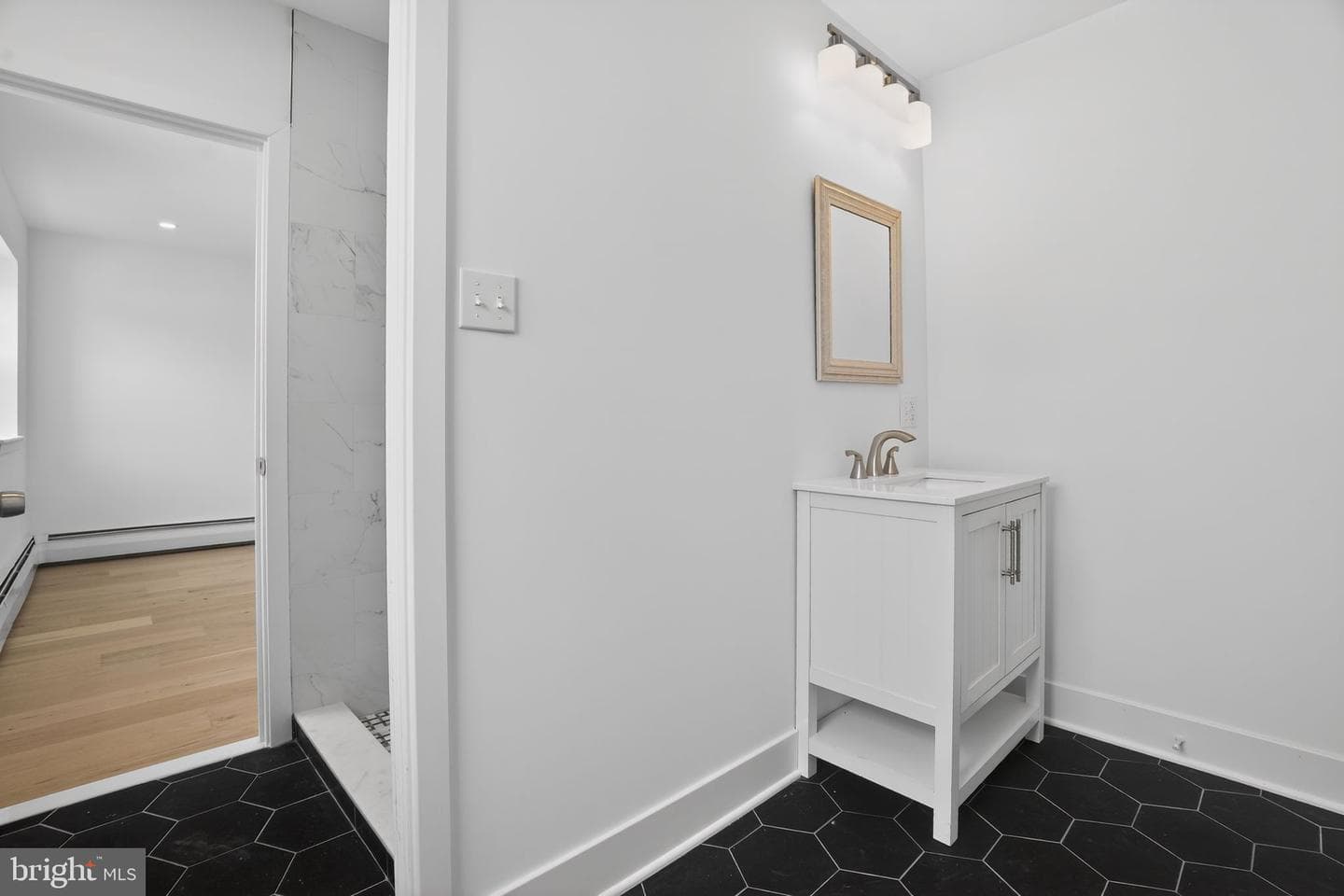 208 N Morgan Avenue photo 27