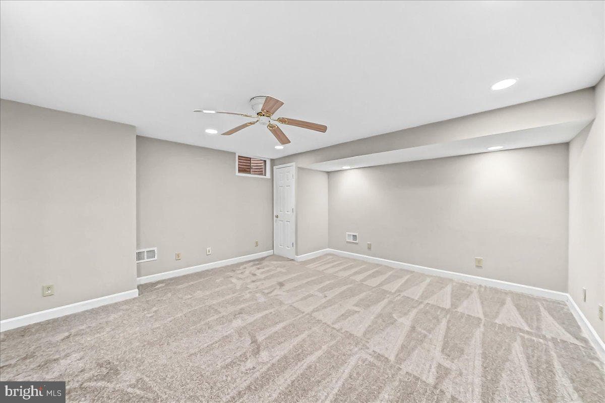 136 Trotters Lea Lane photo 23