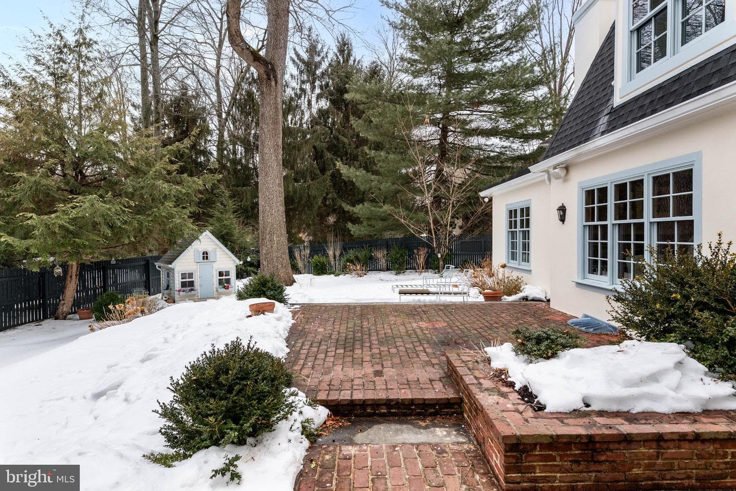 300 Valley Place photo 44