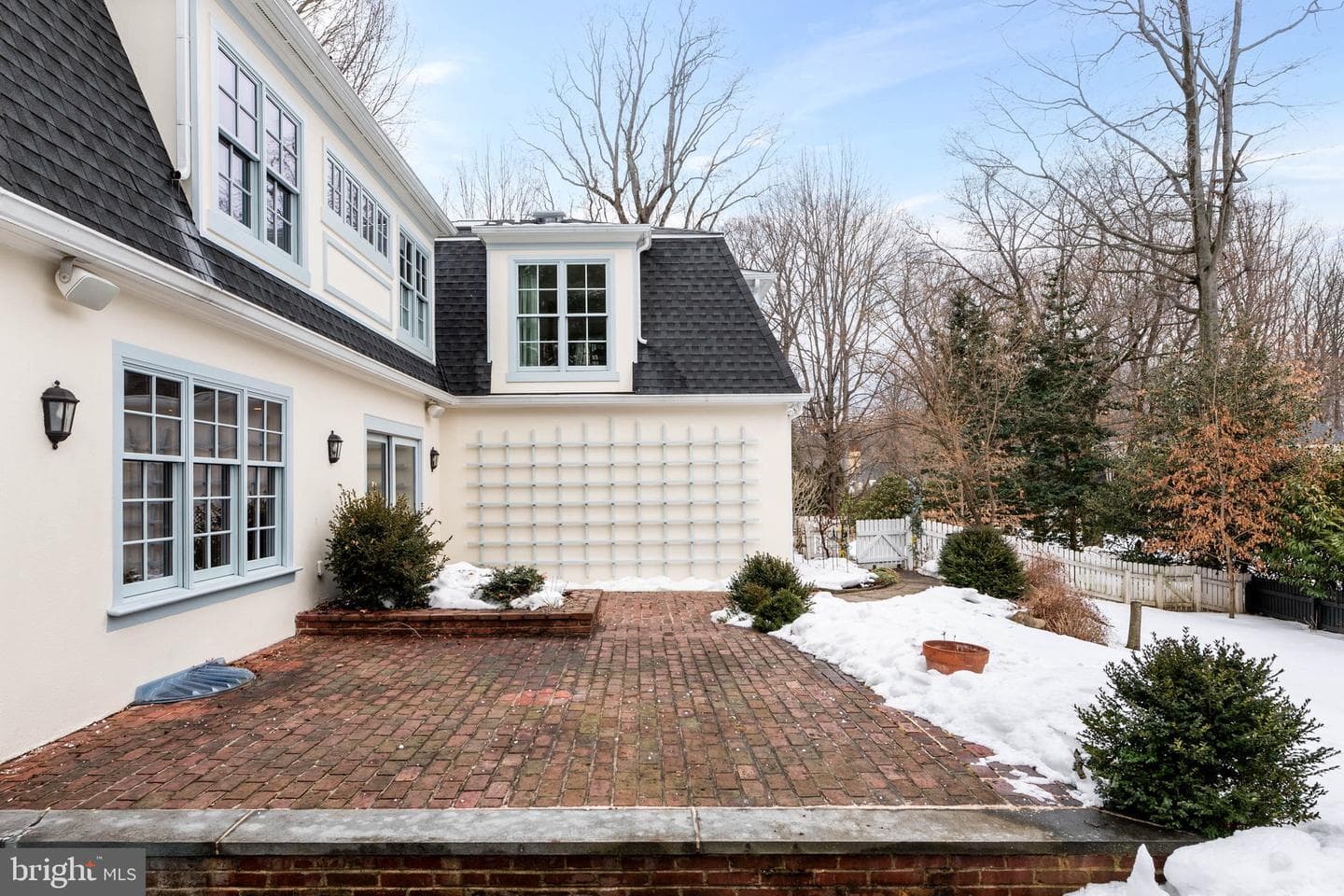 300 Valley Place photo 45