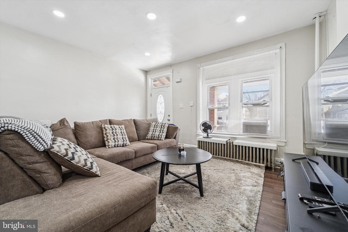 33 E Broadway Avenue photo 5