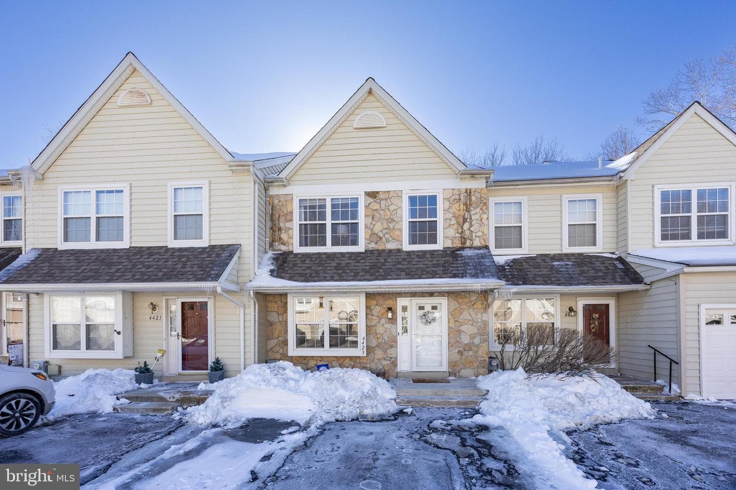 4423 Somerset photo 1