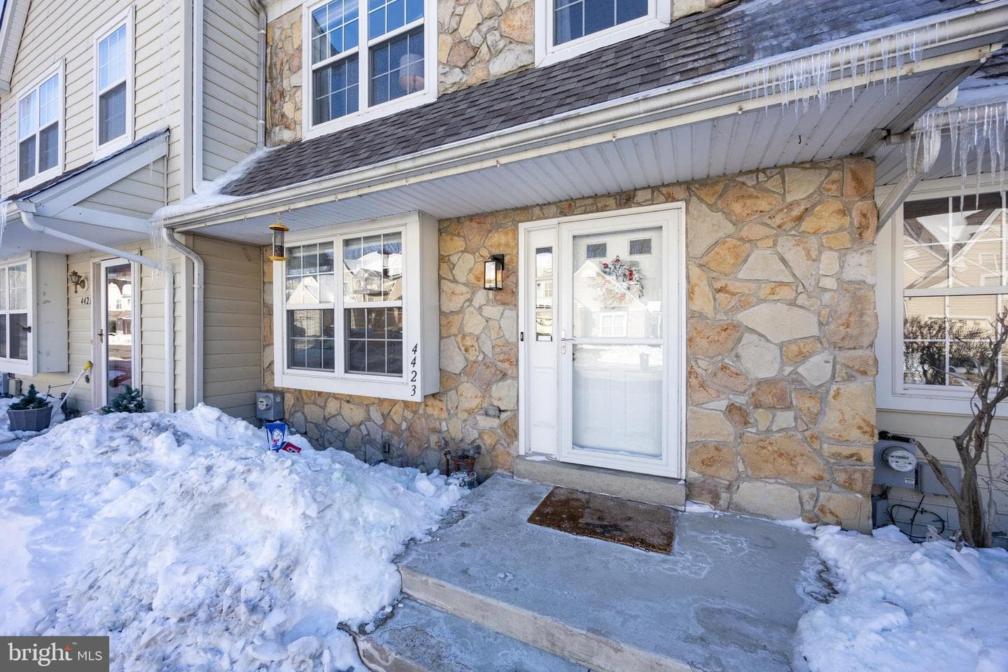4423 Somerset photo 3
