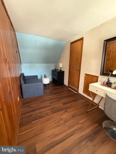 1009 Wilde Avenue photo 12