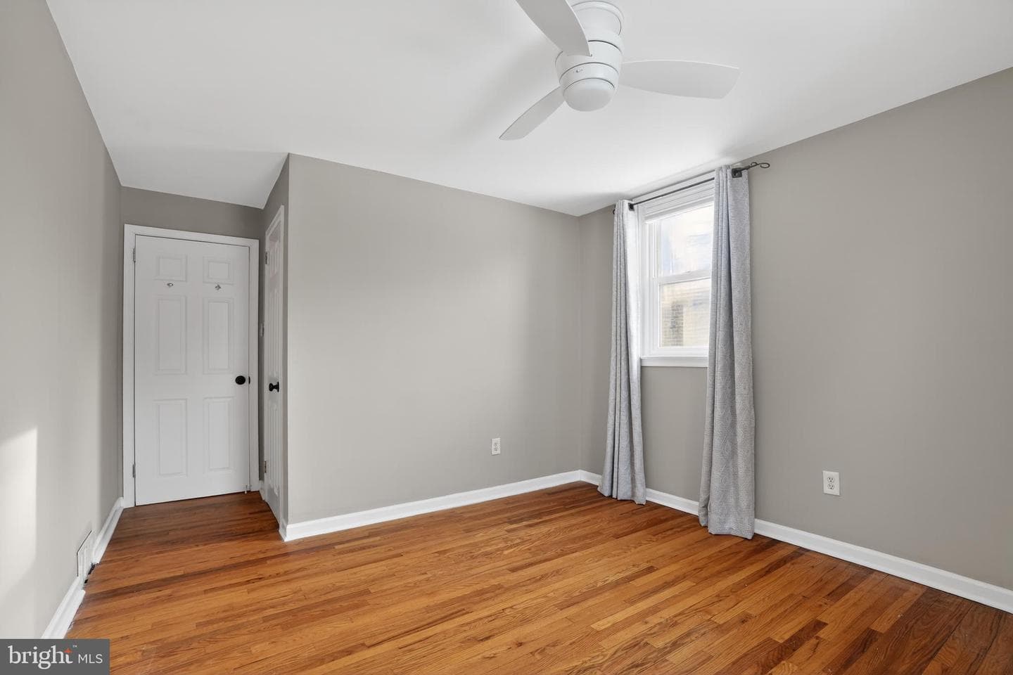 2158 6th Avenue photo 13