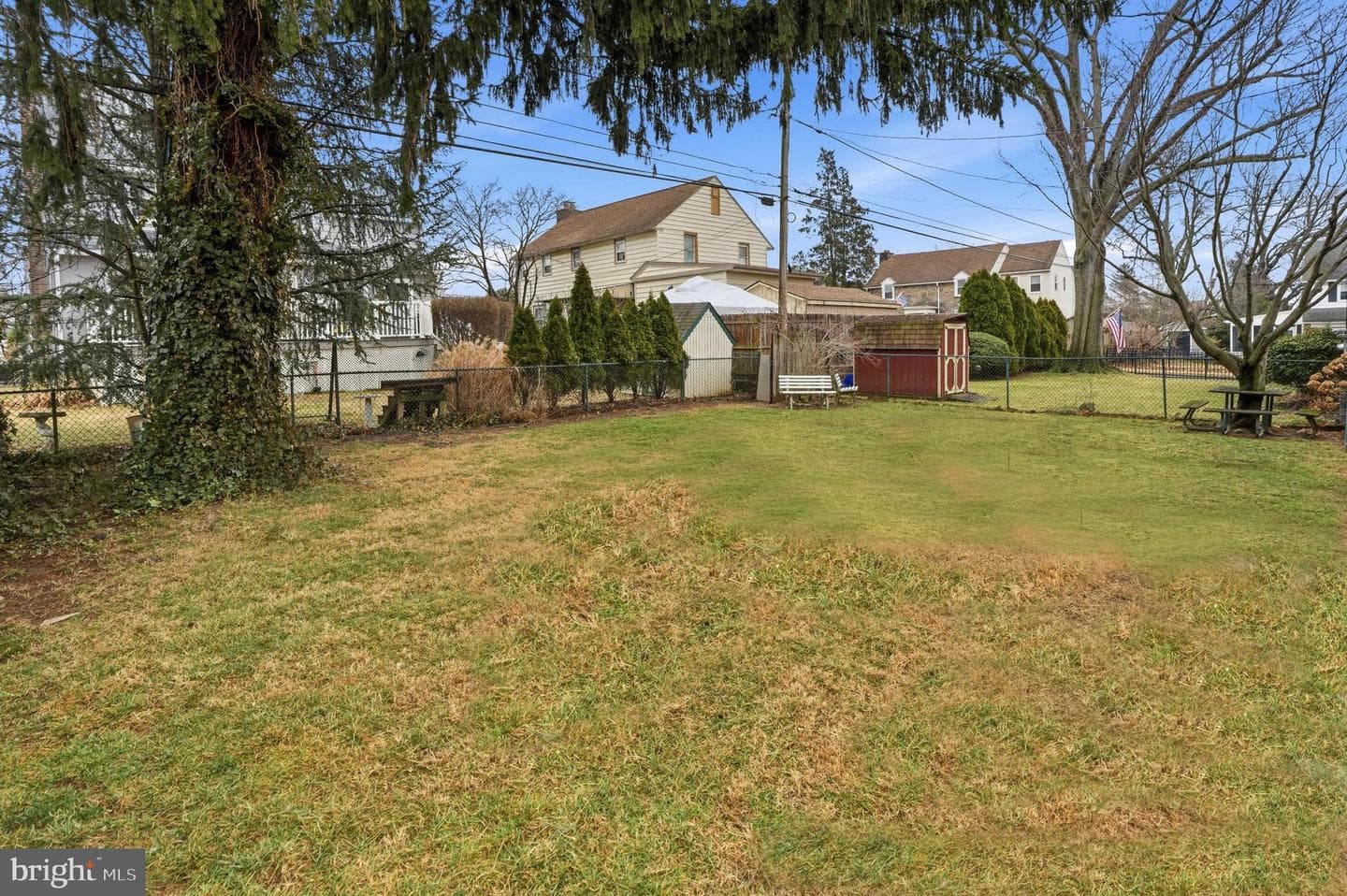 905 Addingham Avenue photo 13