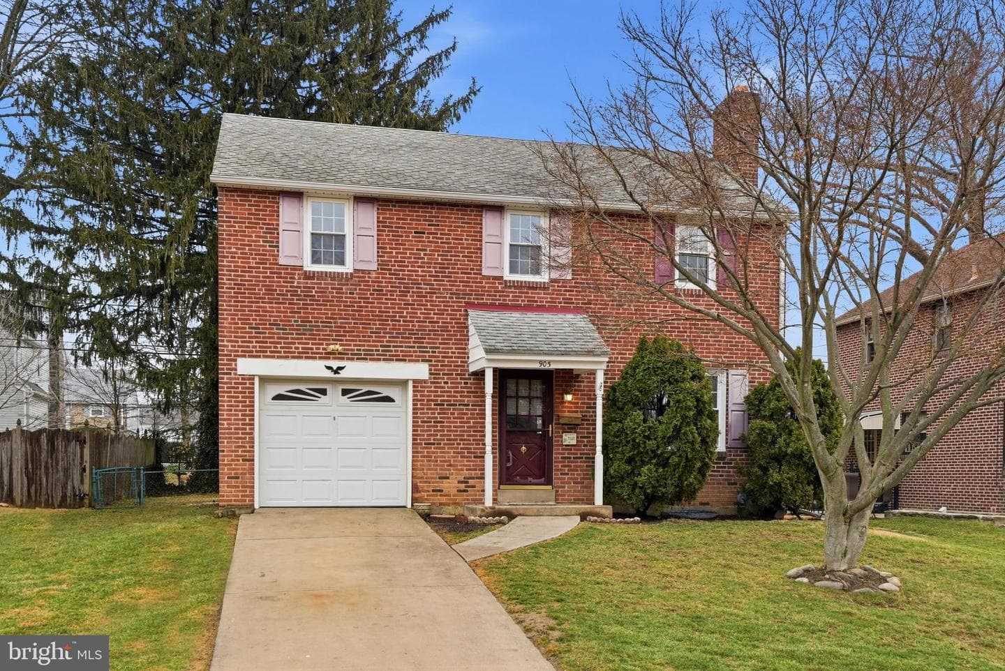 905 Addingham Avenue photo 30