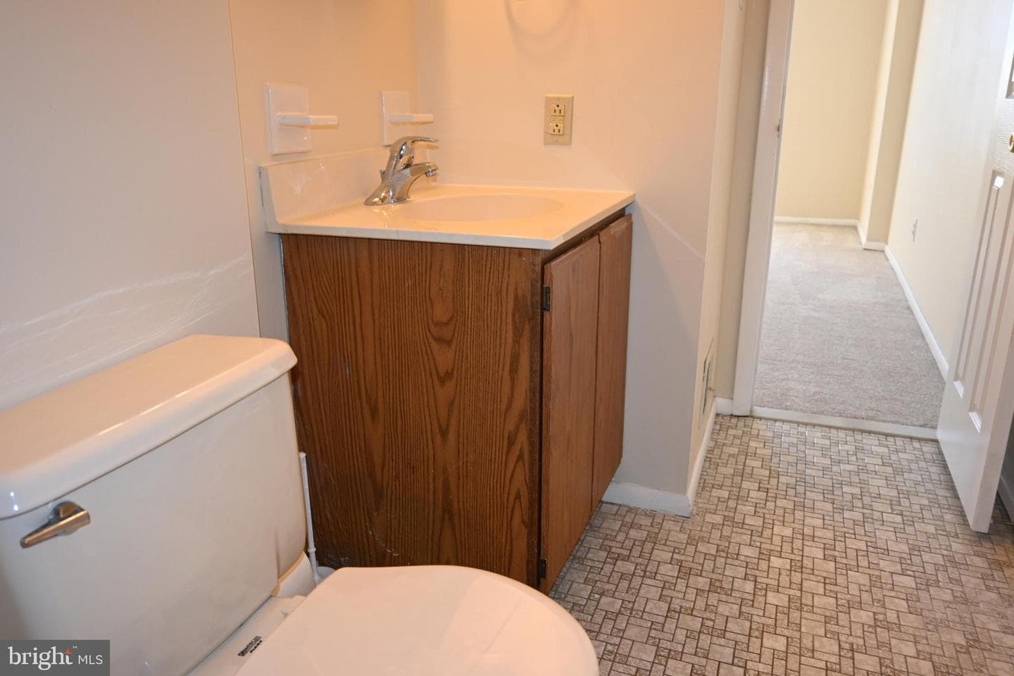 613 Saint Anthony Lane photo 20