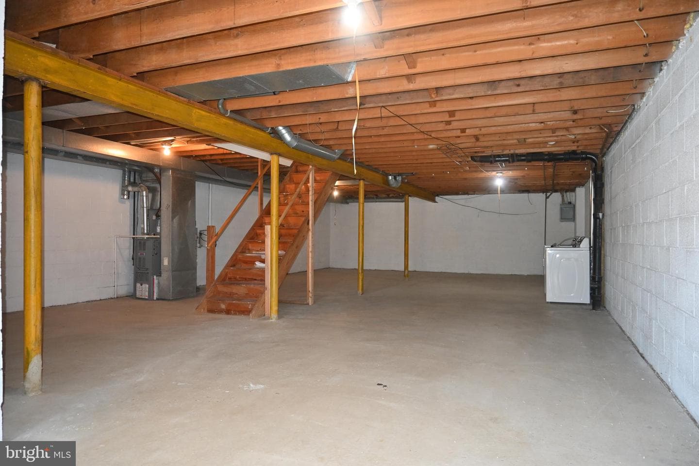613 Saint Anthony Lane photo 25