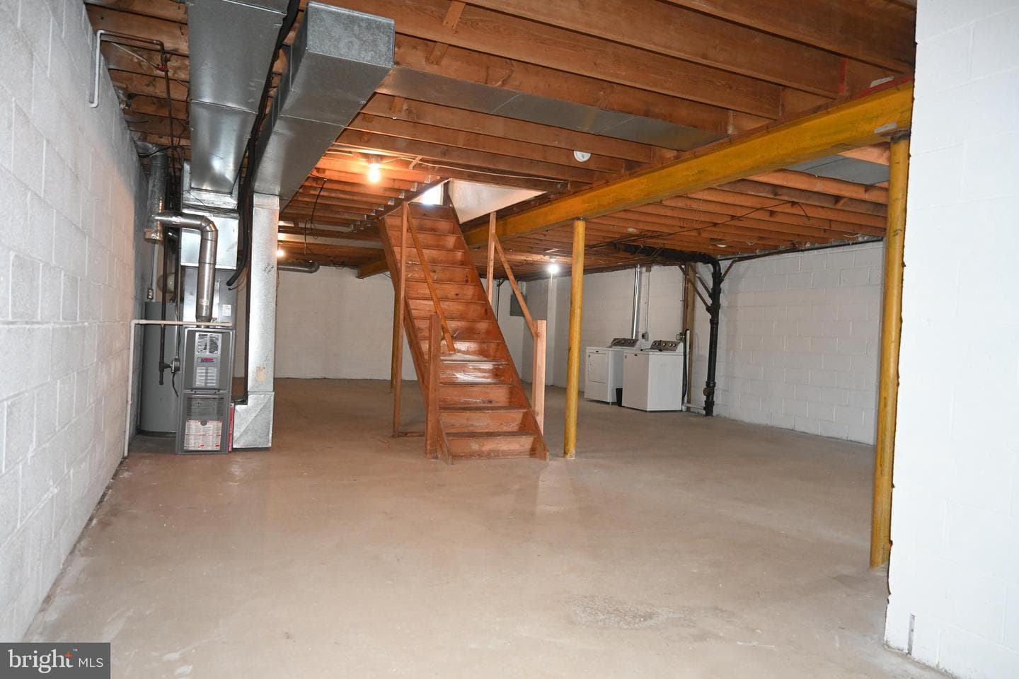 613 Saint Anthony Lane photo 26