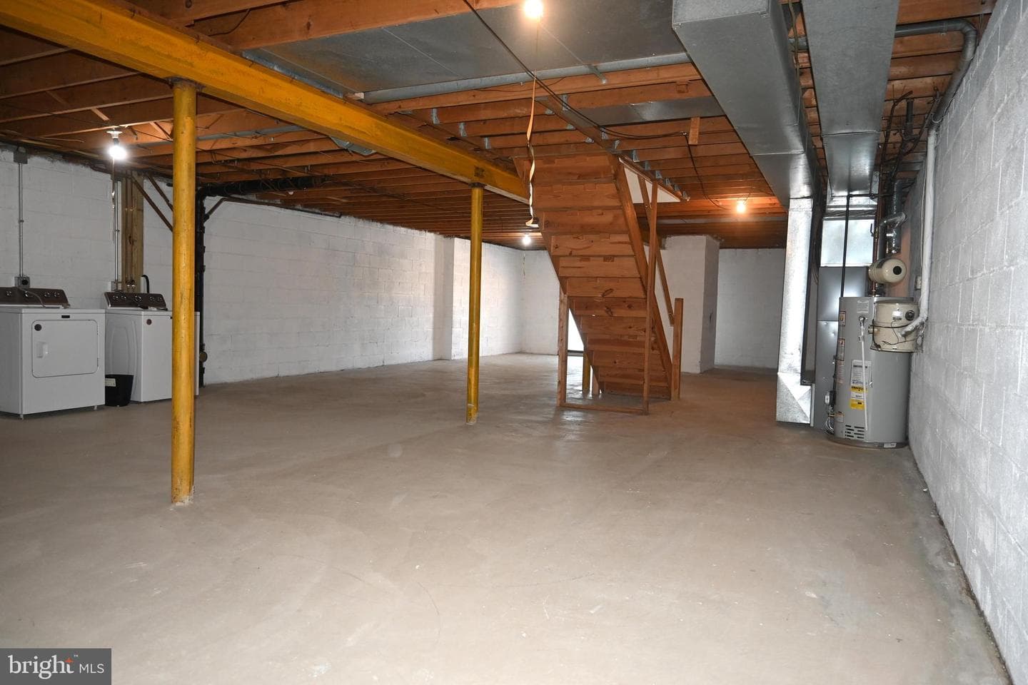 613 Saint Anthony Lane photo 27