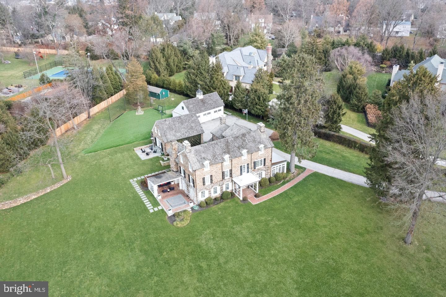 658 Brooke Road photo 3