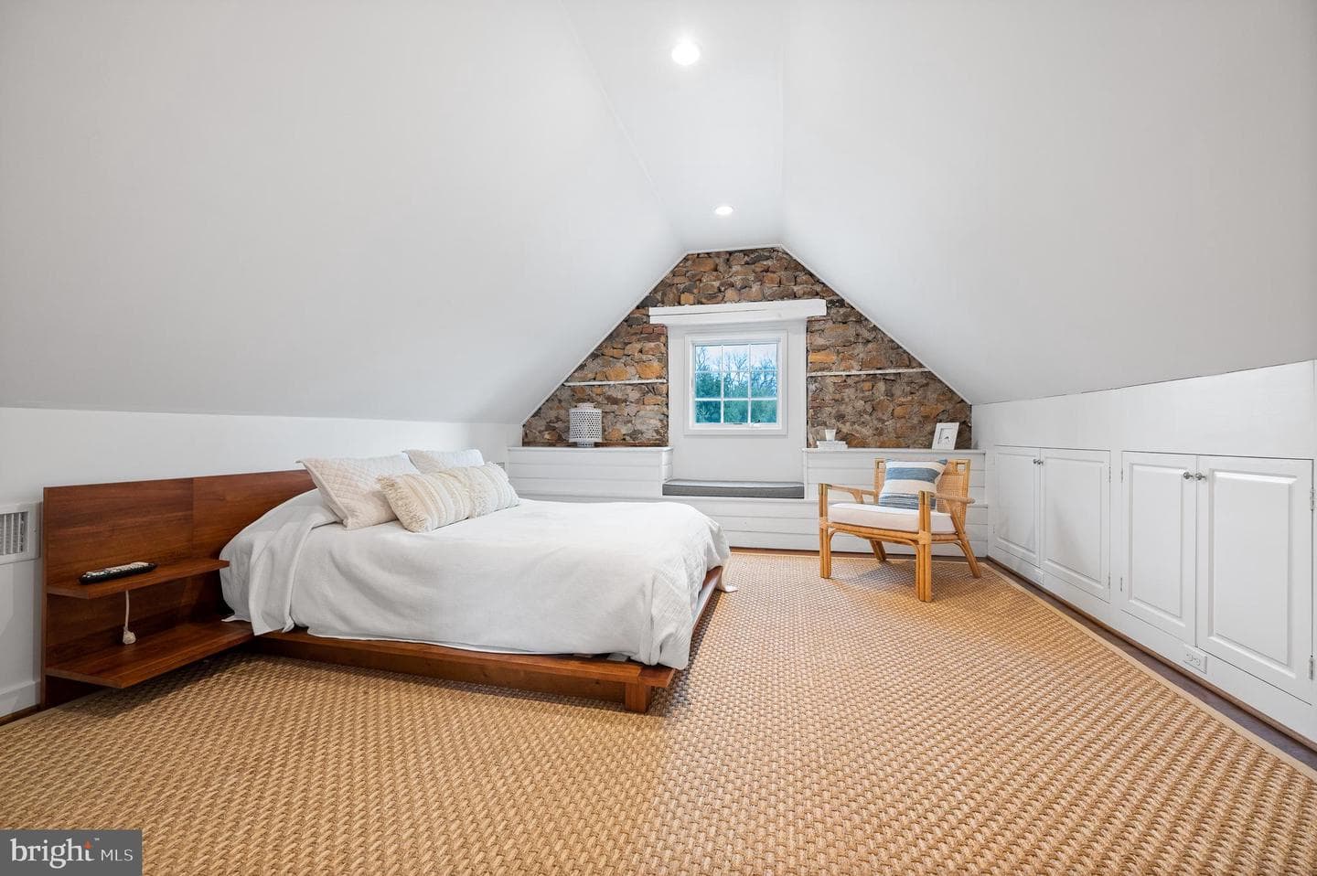 658 Brooke Road photo 46