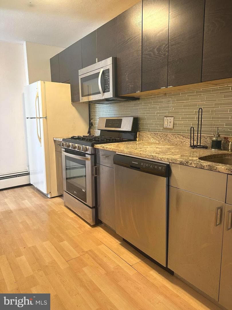 1030 E Lancaster Ave #817 photo 4